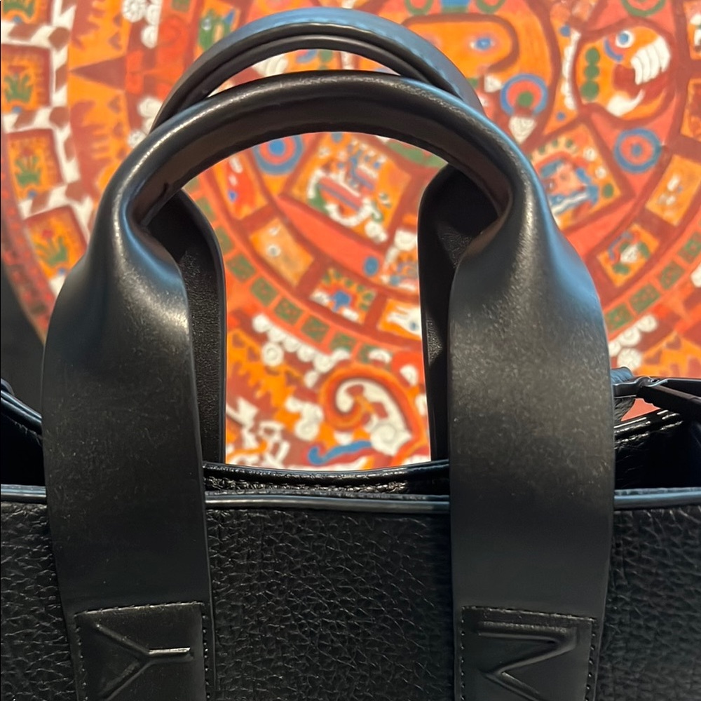 Marc New York Black Pebbled Leather Tote Bag- with Willy-Labubu w/ cola included - Picture 10 of 16